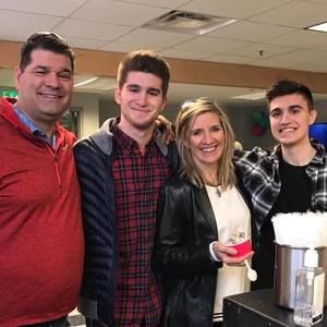 Meet your Posher, Elizabeth